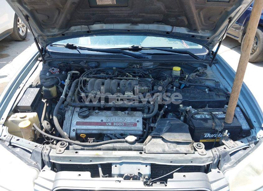 Photo 10 of 2001 Nissan Maxima GXE (VIN JN1CA31D51T604935)