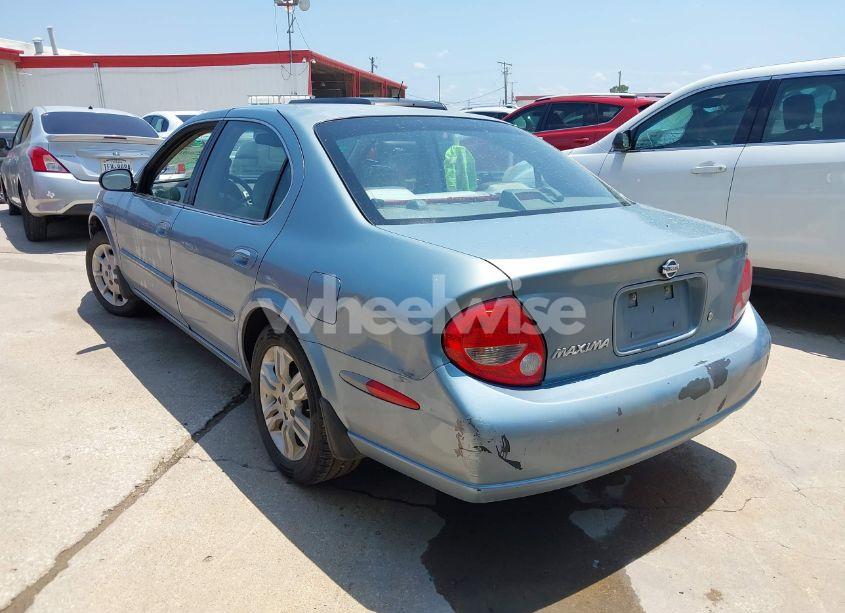 Photo 3 of 2001 Nissan Maxima GXE (VIN JN1CA31D51T604935)