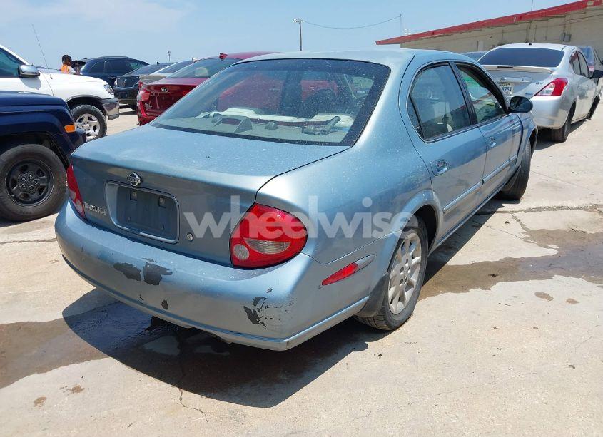Photo 4 of 2001 Nissan Maxima GXE (VIN JN1CA31D51T604935)