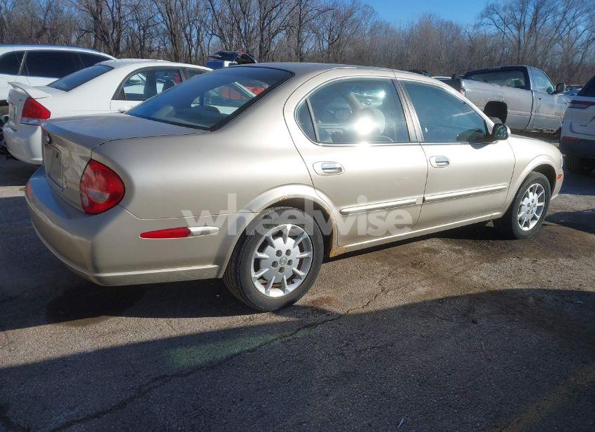 Photo 4 of 2000 Nissan Maxima GLE/GXE/SE (VIN JN1CA31D5YT534251)