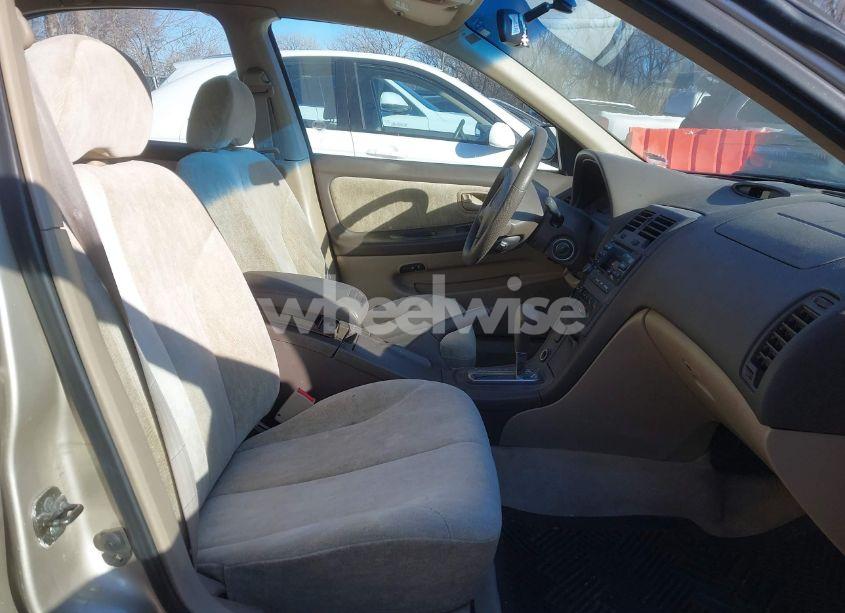 Photo 5 of 2000 Nissan Maxima GLE/GXE/SE (VIN JN1CA31D5YT534251)