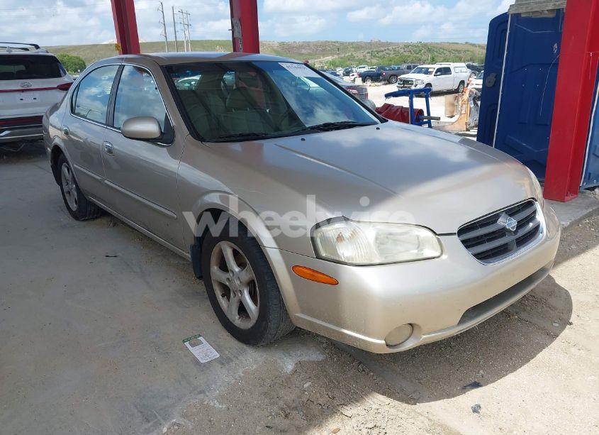 2001 Nissan Maxima GLE (VIN JN1CA31D61T622506) main photo