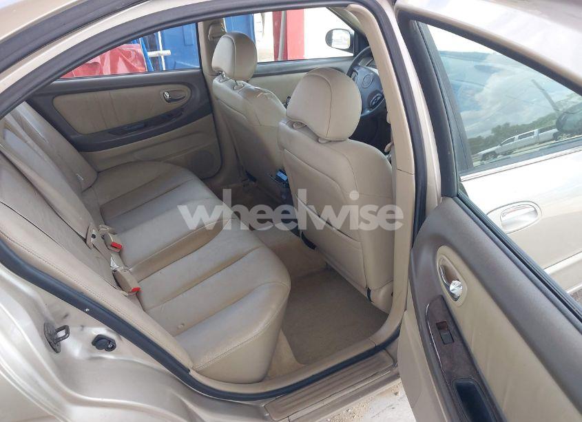 Photo 8 of 2001 Nissan Maxima GLE (VIN JN1CA31D61T622506)