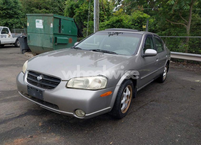 Photo 2 of 2001 Nissan Maxima GLE (VIN JN1CA31D61T830594)