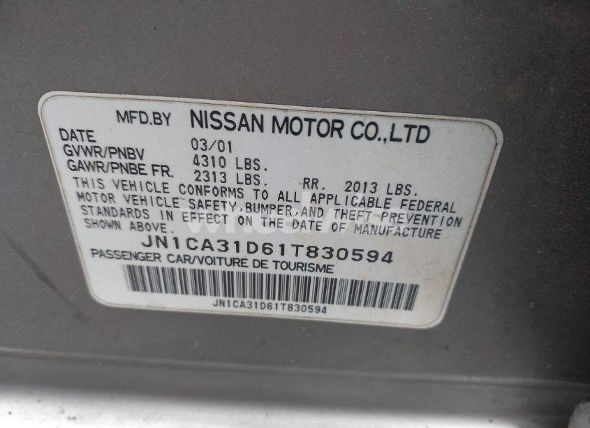 Photo 9 of 2001 Nissan Maxima GLE (VIN JN1CA31D61T830594)