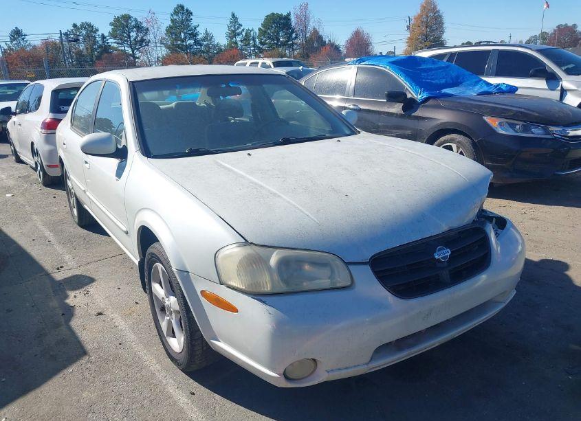 2001 Nissan Maxima SE (VIN JN1CA31D71T835528) main photo