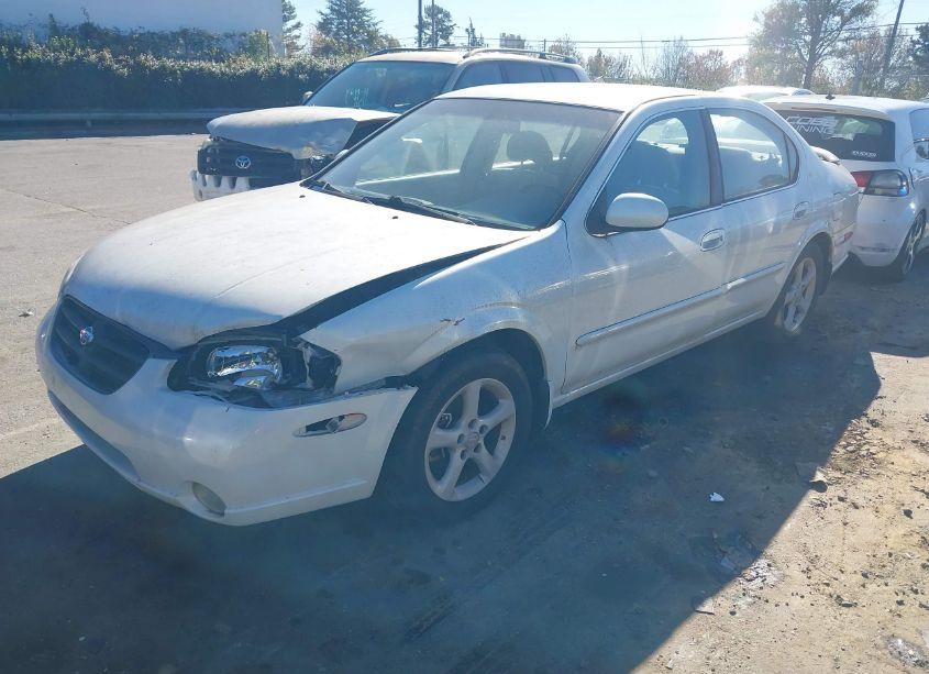 Photo 2 of 2001 Nissan Maxima SE (VIN JN1CA31D71T835528)