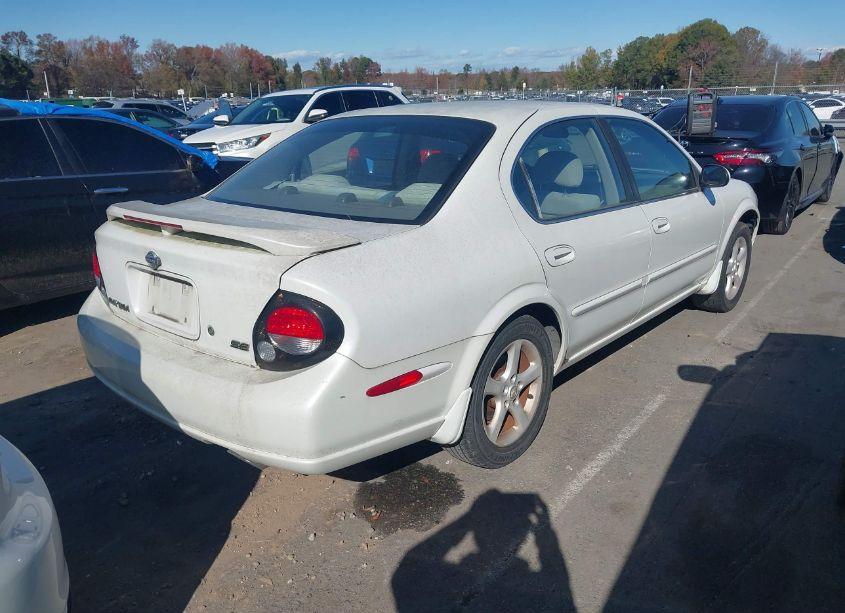 Photo 4 of 2001 Nissan Maxima SE (VIN JN1CA31D71T835528)