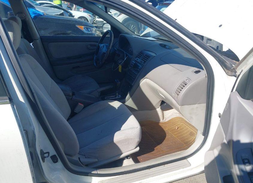 Photo 5 of 2001 Nissan Maxima SE (VIN JN1CA31D71T835528)