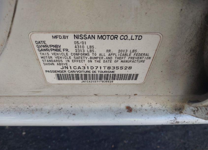 Photo 9 of 2001 Nissan Maxima SE (VIN JN1CA31D71T835528)