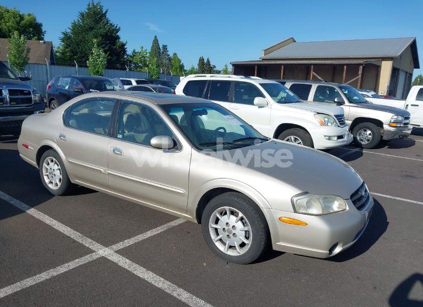 2000 Nissan Maxima GLE/GXE/SE (VIN JN1CA31D7YT708126) main photo