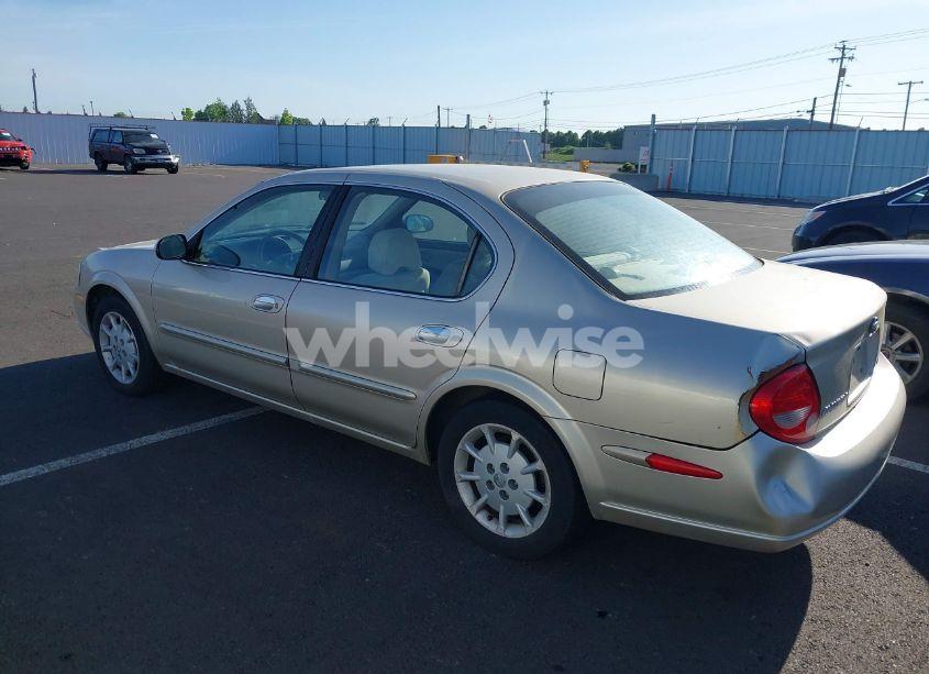 Photo 3 of 2000 Nissan Maxima GLE/GXE/SE (VIN JN1CA31D7YT708126)