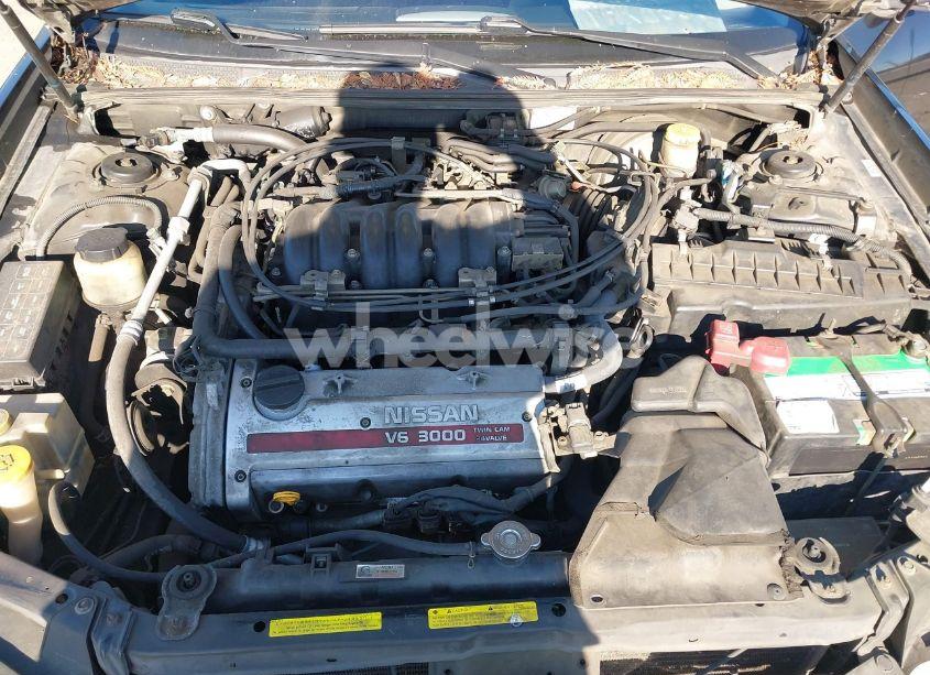 Photo 10 of 2000 Nissan Maxima GLE/GXE/SE (VIN JN1CA31D7YT716310)