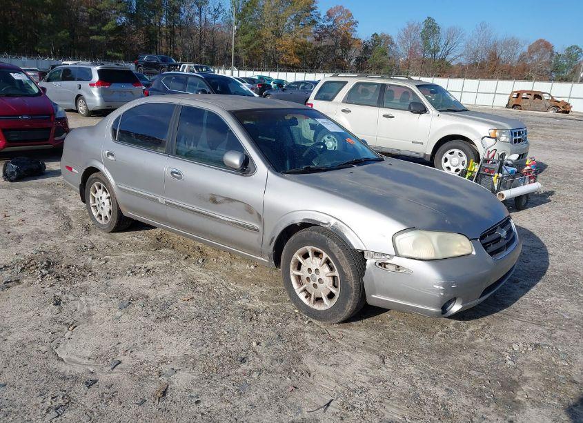 2000 Nissan Maxima GLE/GXE/SE (VIN JN1CA31D7YT767855) main photo