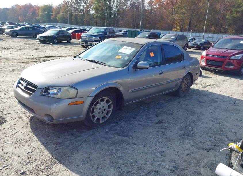 Photo 2 of 2000 Nissan Maxima GLE/GXE/SE (VIN JN1CA31D7YT767855)