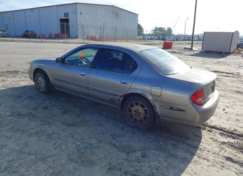 Photo 3 of 2000 Nissan Maxima GLE/GXE/SE (VIN JN1CA31D7YT767855)