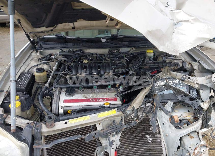 Photo 10 of 2000 Nissan Maxima GLE/GXE/SE (VIN JN1CA31D8YT744603)