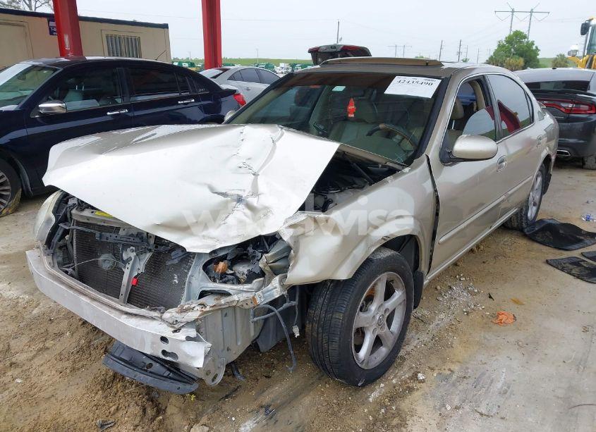 Photo 2 of 2000 Nissan Maxima GLE/GXE/SE (VIN JN1CA31D8YT744603)