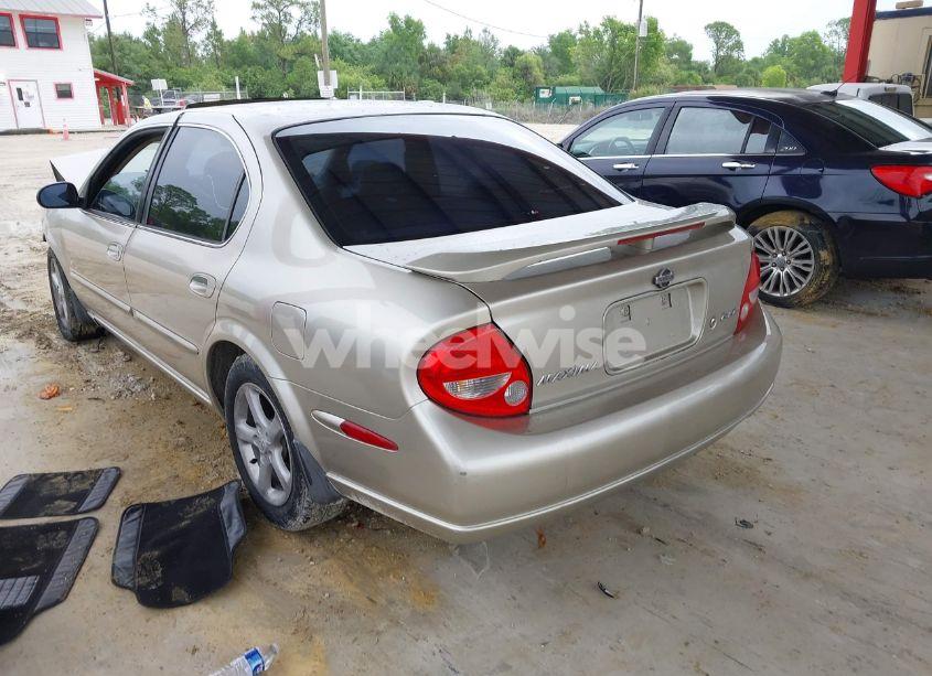 Photo 3 of 2000 Nissan Maxima GLE/GXE/SE (VIN JN1CA31D8YT744603)