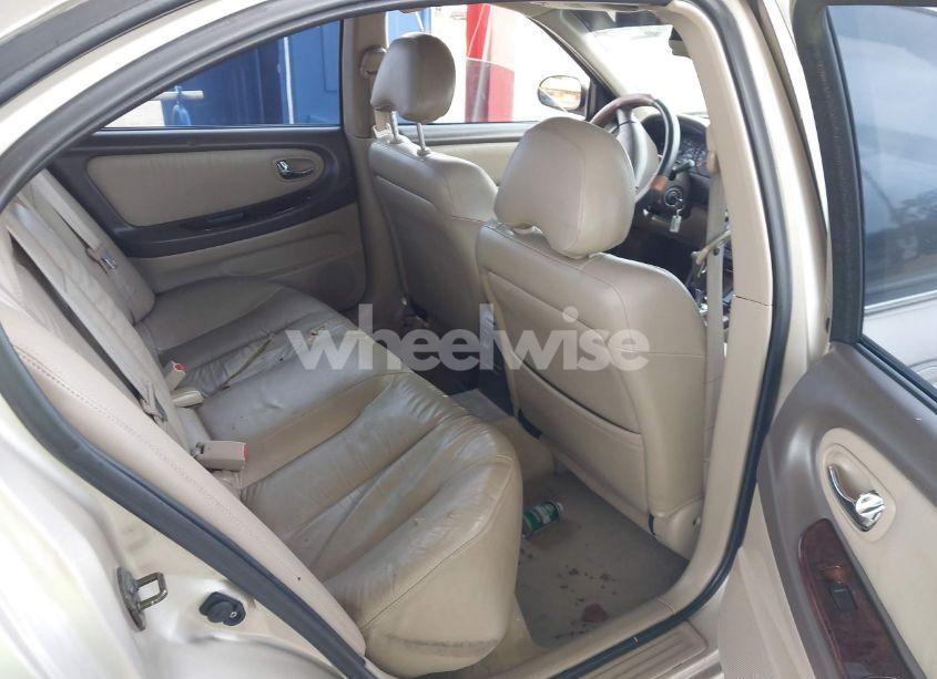 Photo 8 of 2000 Nissan Maxima GLE/GXE/SE (VIN JN1CA31D8YT744603)