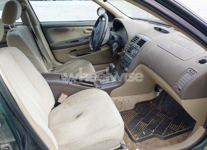 Photo 5 of 2001 Nissan Maxima SE (VIN JN1CA31D91T615792)