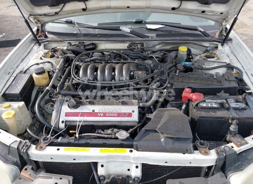 Photo 10 of 2001 Nissan Maxima SE (VIN JN1CA31D91T829813)