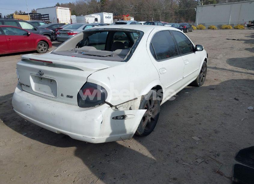 Photo 4 of 2001 Nissan Maxima SE (VIN JN1CA31D91T829813)