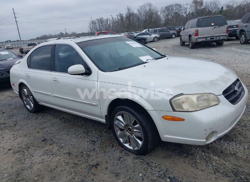 2000 Nissan Maxima GLE/GXE/SE (VIN JN1CA31D9YT551537) main photo