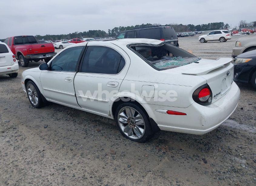 Photo 3 of 2000 Nissan Maxima GLE/GXE/SE (VIN JN1CA31D9YT551537)