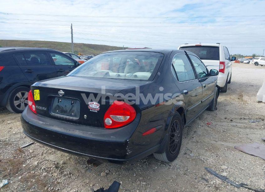 Photo 4 of 2000 Nissan Maxima GLE/GXE/SE (VIN JN1CA31D9YT721573)