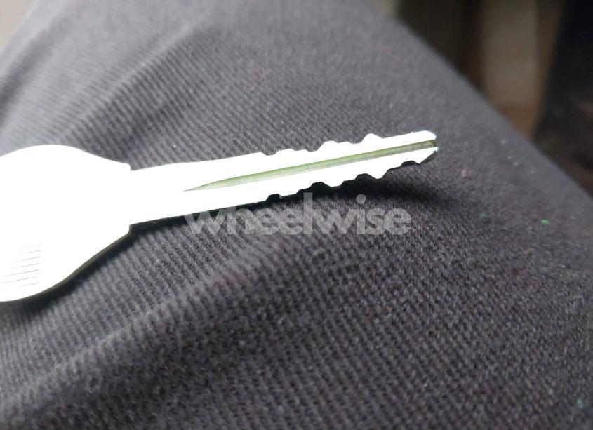 Photo 11 of 2001 Nissan Maxima GLE (VIN JN1CA31DX1T803592)