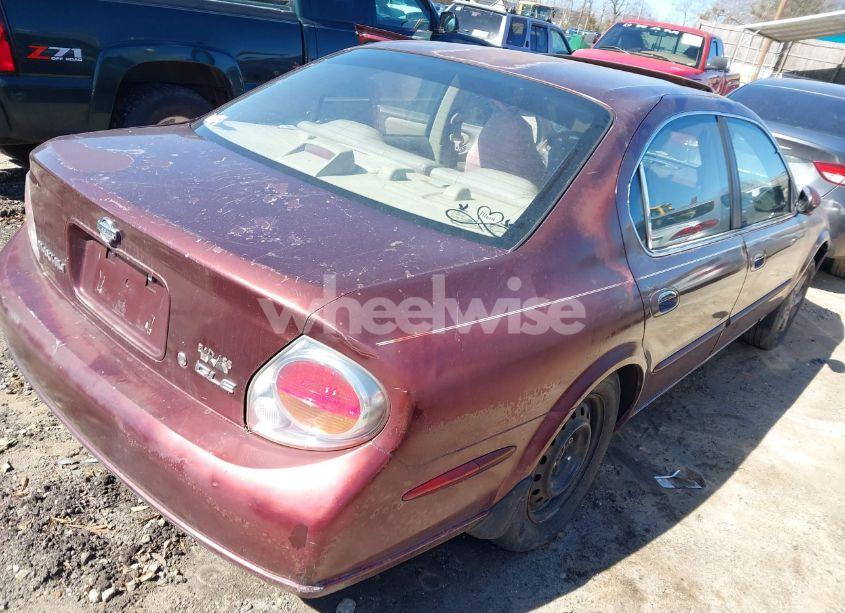 Photo 4 of 2001 Nissan Maxima GLE (VIN JN1CA31DX1T803592)