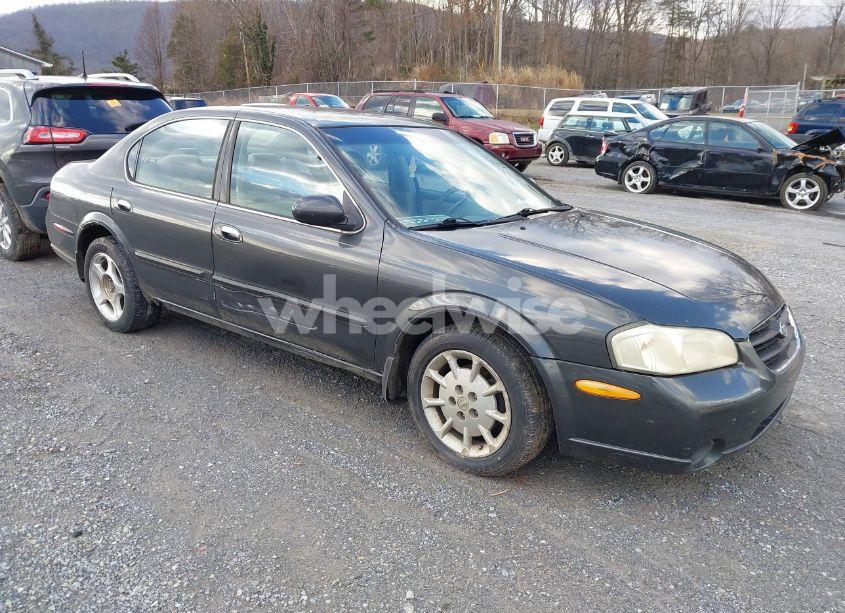 2000 Nissan Maxima GLE/GXE/SE (VIN JN1CA31DXYT519812) main photo