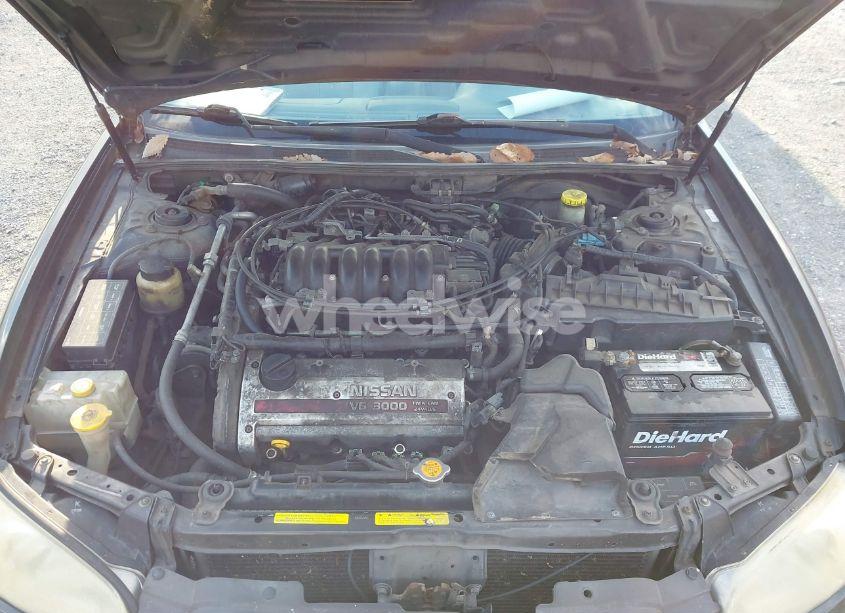 Photo 10 of 2000 Nissan Maxima GLE/GXE/SE (VIN JN1CA31DXYT519812)