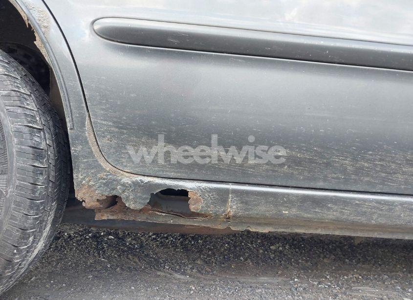 Photo 12 of 2000 Nissan Maxima GLE/GXE/SE (VIN JN1CA31DXYT519812)