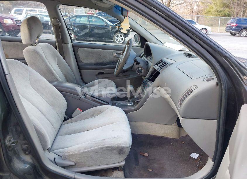 Photo 5 of 2000 Nissan Maxima GLE/GXE/SE (VIN JN1CA31DXYT519812)