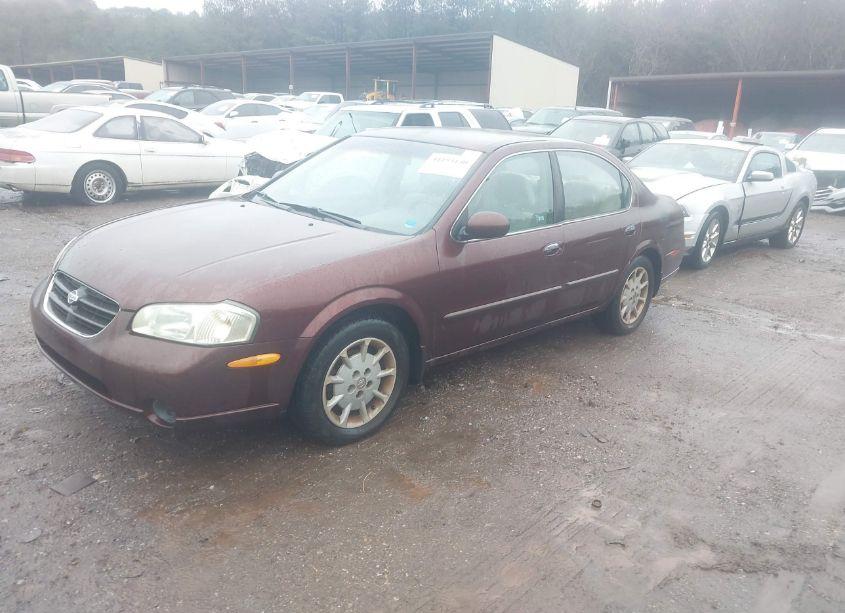 Photo 2 of 2000 Nissan Maxima GLE/GXE/SE (VIN JN1CA31DXYT723235)