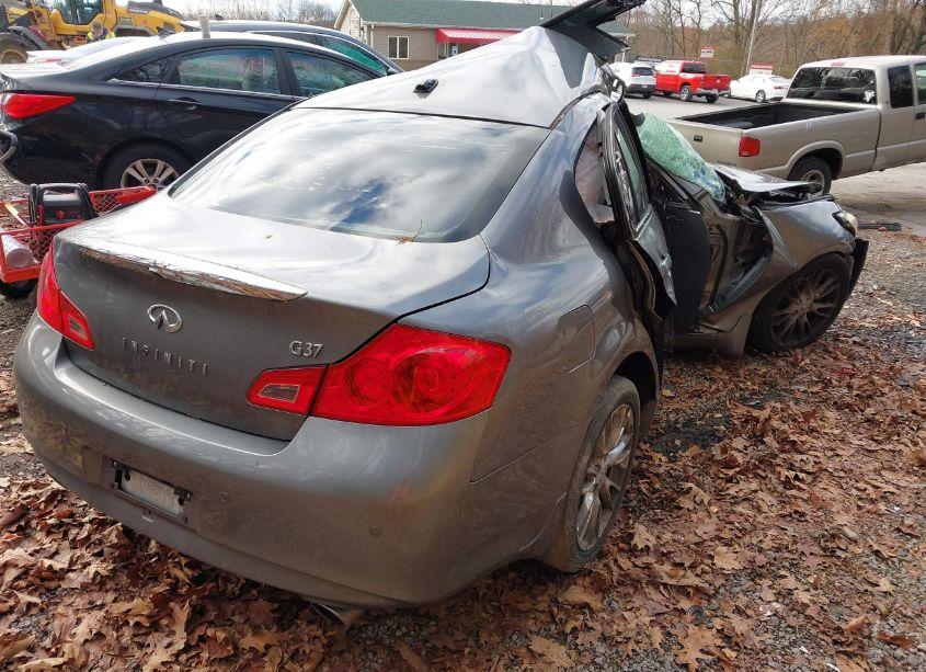 Photo 4 of 2011 Infiniti G37 JOURNEY (VIN JN1CV6AP1BM502253)