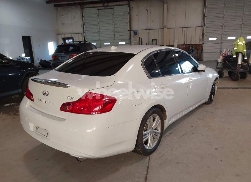 Photo 4 of 2011 Infiniti G37 JOURNEY (VIN JN1CV6AP3BM304029)
