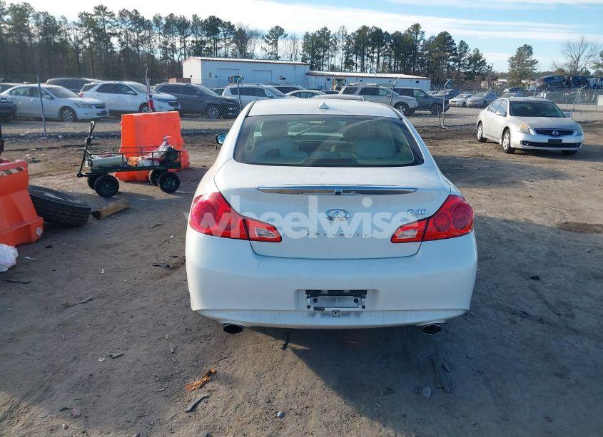 Photo 16 of 2015 Infiniti Q40 N/A (VIN JN1CV6AP3FM502728)