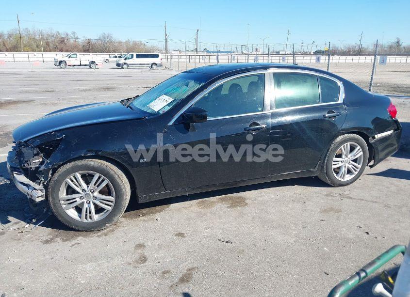 Photo 15 of 2015 Infiniti Q40 N/A (VIN JN1CV6AP7FM580946)