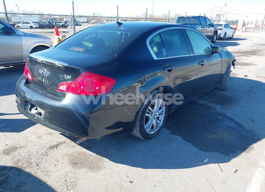 Photo 4 of 2015 Infiniti Q40 N/A (VIN JN1CV6AP7FM580946)