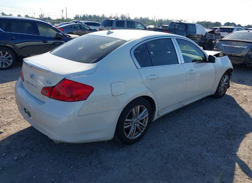 Photo 2 of 2013 Infiniti G37 JOURNEY (VIN JN1CV6AP9DM725854)