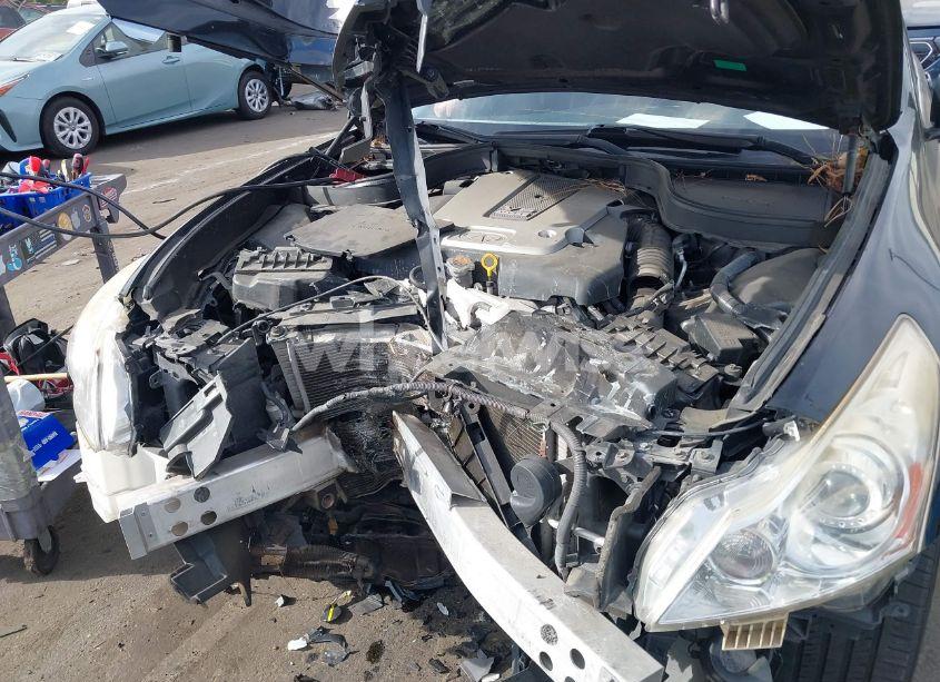 Photo 10 of 2015 Infiniti Q40 N/A (VIN JN1CV6AP9FM500501)