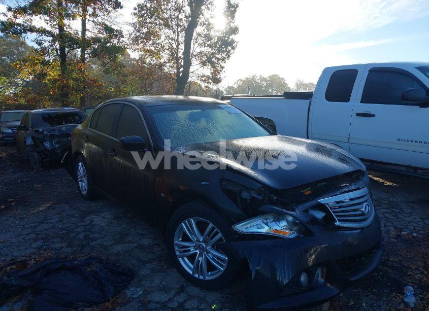 2015 Infiniti Q40 N/A (VIN JN1CV6AP9FM501308) main photo