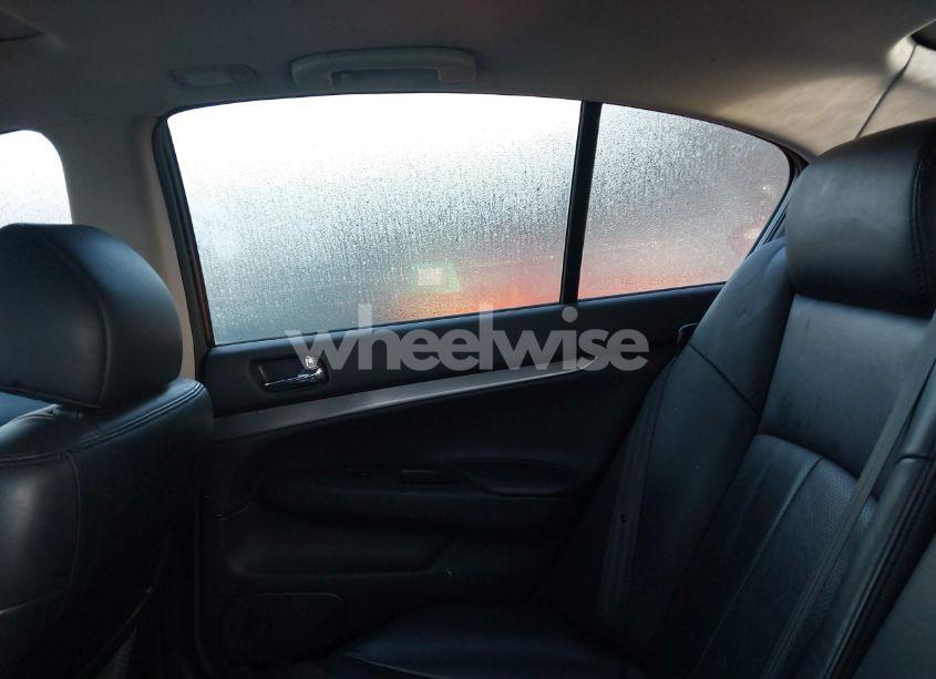 Photo 8 of 2015 Infiniti Q40 N/A (VIN JN1CV6AP9FM501308)