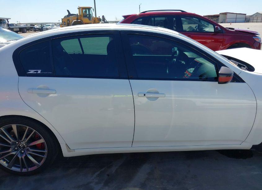 Photo 13 of 2015 Infiniti Q40 N/A (VIN JN1CV6AP9FM580401)