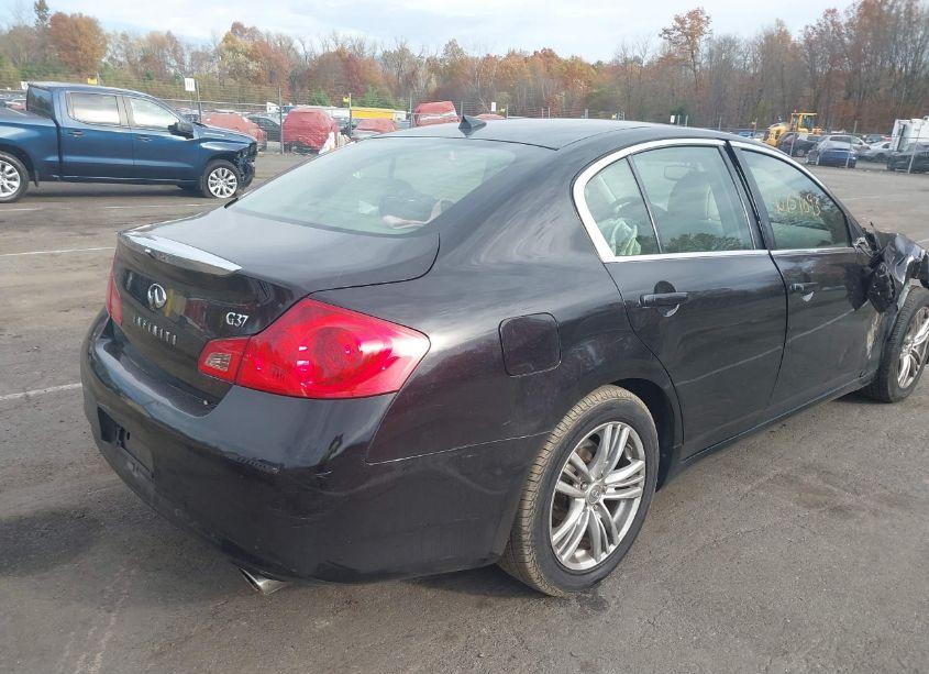 Photo 4 of 2013 Infiniti G37 JOURNEY (VIN JN1CV6APXDM300918)