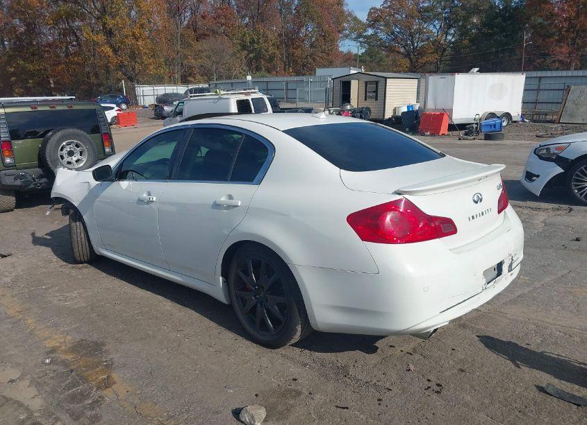 Photo 3 of 2013 Infiniti G37 JOURNEY (VIN JN1CV6APXDM715575)