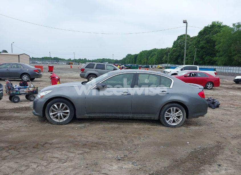 Photo 14 of 2015 Infiniti Q40 N/A (VIN JN1CV6AR3FM521751)